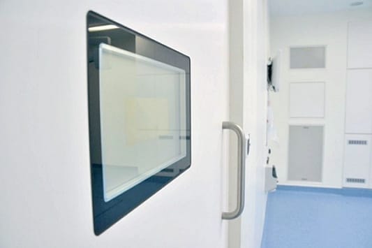 The optional flush vision panel affords a stylish look with absolutely no compromise in hygiene