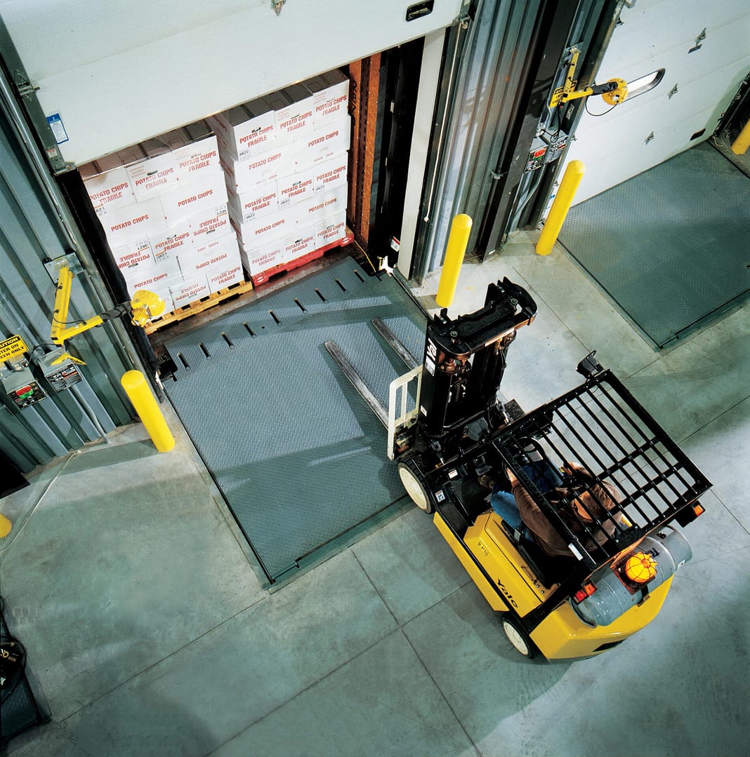 Horizontal Storing Dock Leveller
