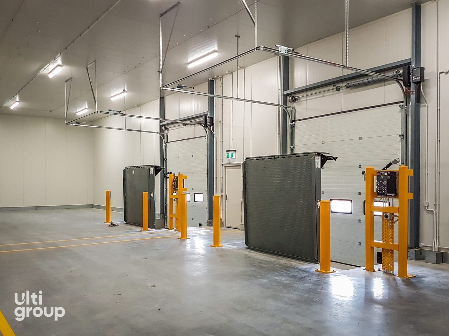 Vertical Storing Dock Leveller